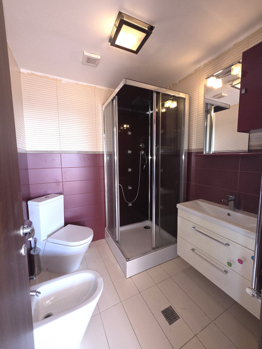 De vanzare apt 3 camere, spatios si luminos, in Prelungirea Ghencea 285