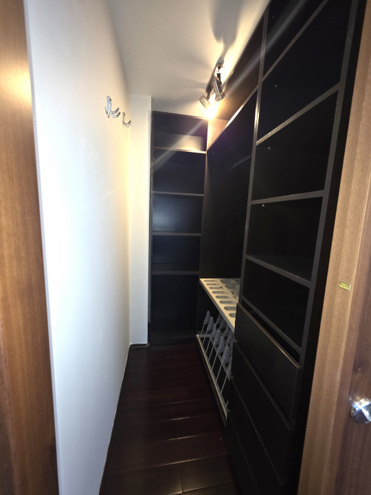 De vanzare apt 3 camere, spatios si luminos, in Prelungirea Ghencea 285