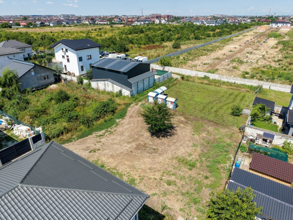 Curte 530mp între case, semistradal, Bragadiru, str Dunarii