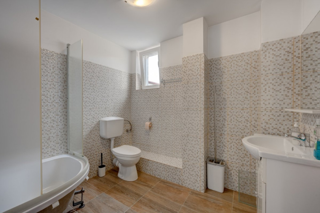 Duplex 4 camere pe două niveluri, terasă și parcare subterană | Titan