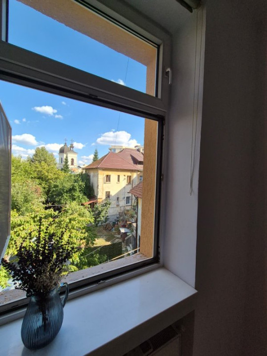 Strada Icoanei - Eminescu, apartament de 3 camere, etaj 1