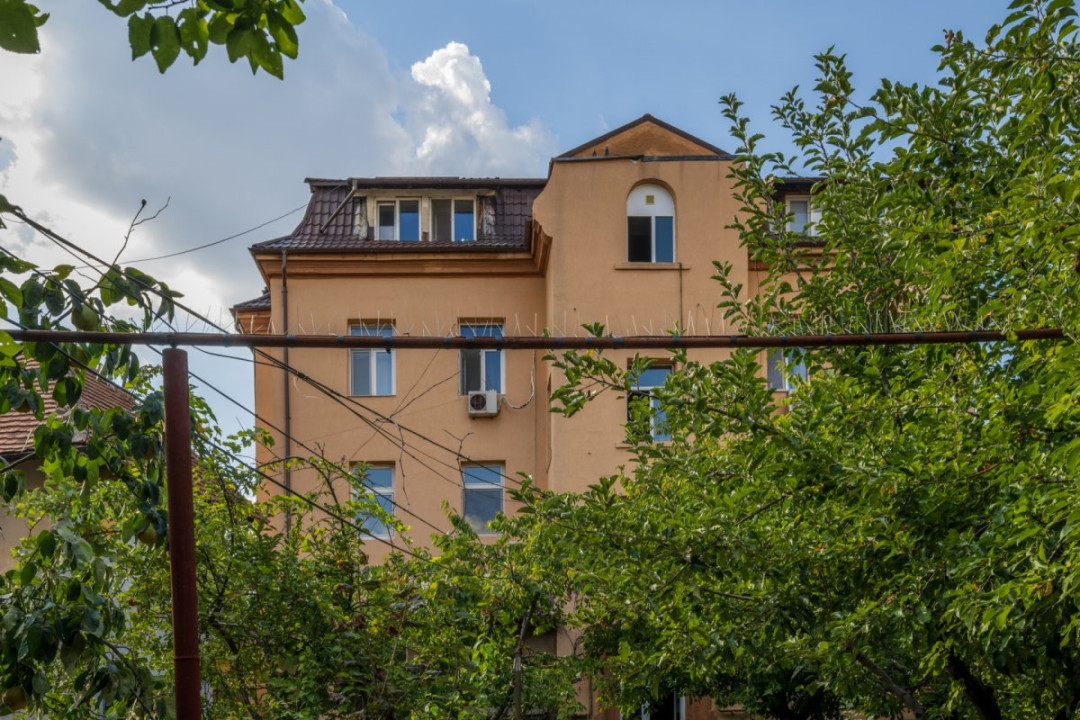 Strada Icoanei - Eminescu, apartament de 3 camere, etaj 1
