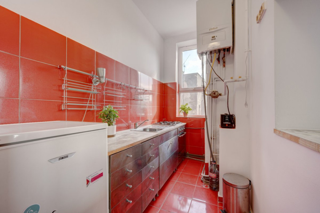 Strada Icoanei - Eminescu, apartament de 3 camere, etaj 1
