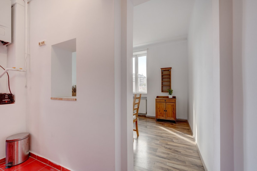 Strada Icoanei - Eminescu, apartament de 3 camere, etaj 1