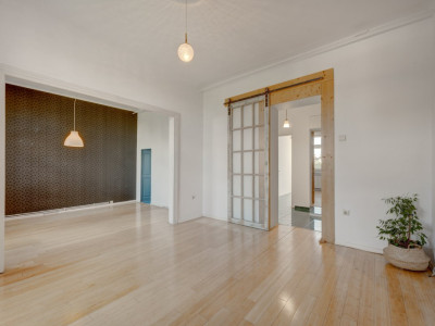 Strada Icoanei - Eminescu, apartament de 3 camere, etaj 1