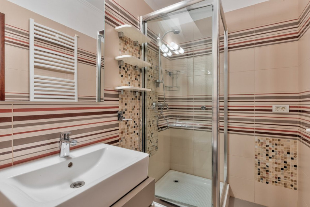 Apartament elegant 170mp, curte proprie și 3 locuri parcare, Parc Bazilescu!
