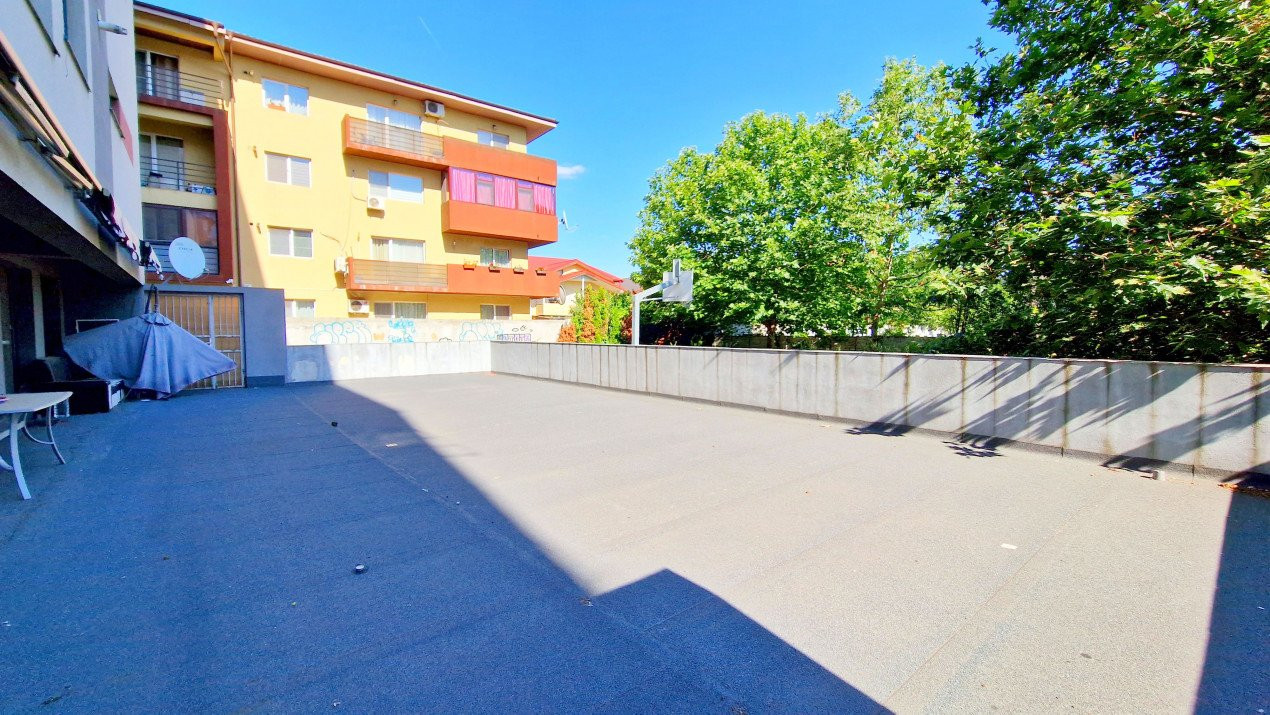 Apartament cu 5 camere-239 mp.+ terasa 358 mp. Prelungirea Ghencea 281- parter