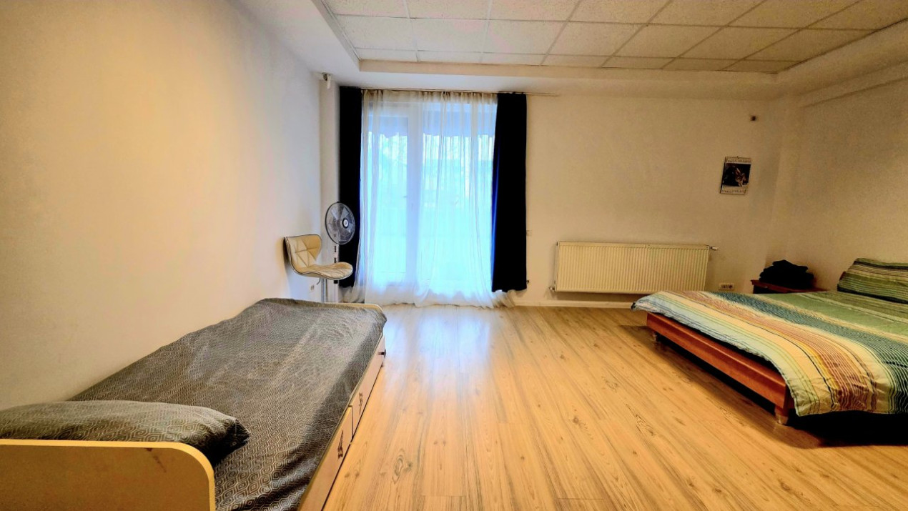 Apartament cu 5 camere-239 mp.+ terasa 358 mp. Prelungirea Ghencea 281- parter