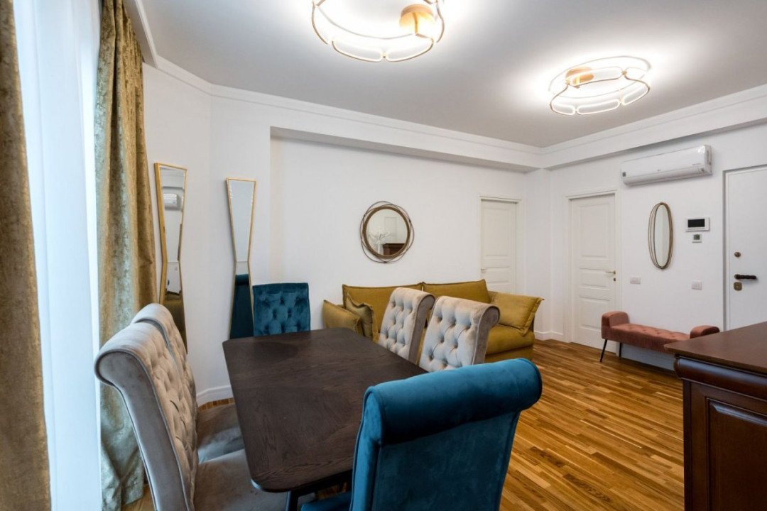 Remarcabil apartament de 2 camere intr-o cladire simbol a Bucurestiului