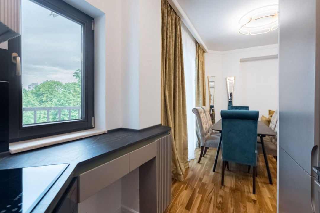 Remarcabil apartament de 2 camere intr-o cladire simbol a Bucurestiului