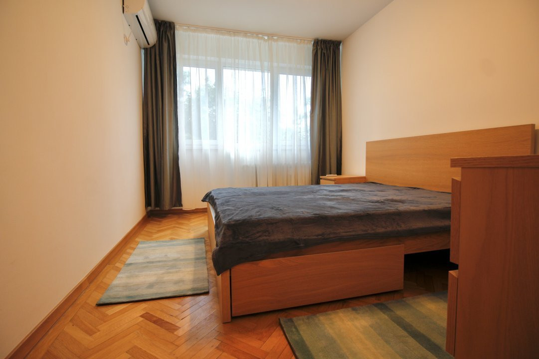 PAJURA-BD. POLIGRAFIEI, APARTAMENT MODERN!