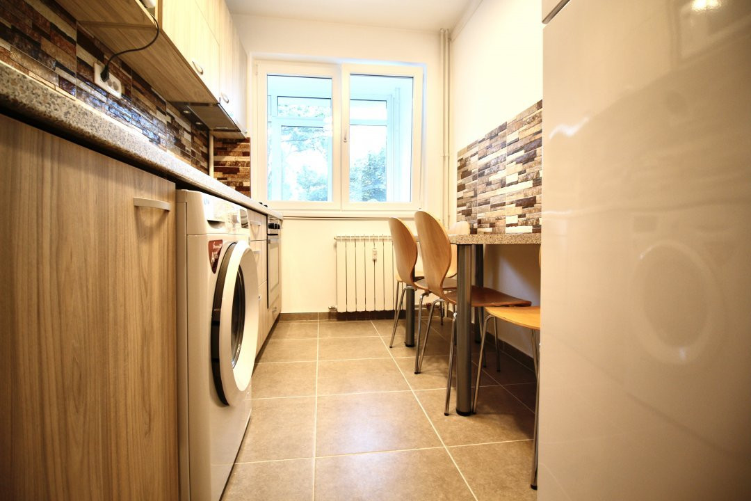 PAJURA-BD. POLIGRAFIEI, APARTAMENT MODERN!