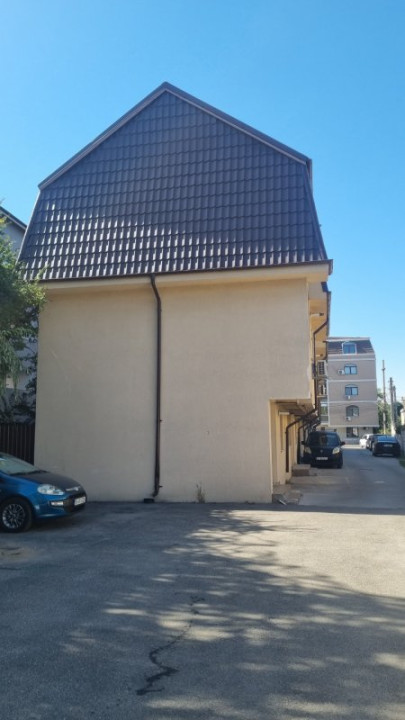 Garsoniera de vanzare cu curte si parcare | Popești-Leordeni