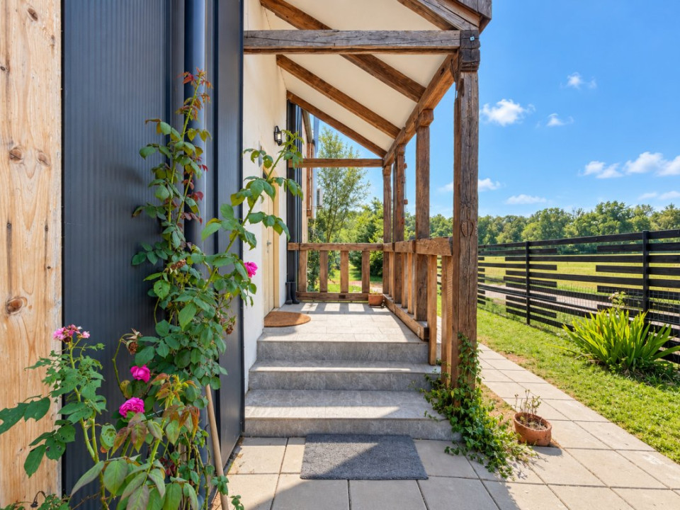 Acasa in natura | Vila contemporana cu autonomie si confort perfect