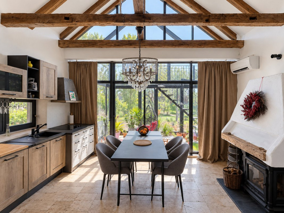 Acasa in natura | Vila contemporana cu autonomie si confort perfect