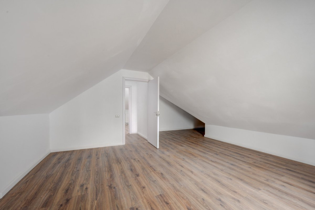 DOMNESTI - INTRAREA FOISORULUI, VILA 245 MP TOTAL, LOT 357 MP!