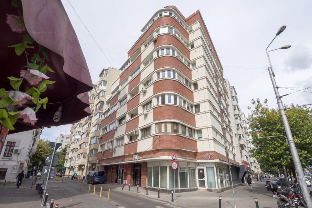 Calea Mosilor, Metrou Obor, renovat total, liber, bloc reabilitat