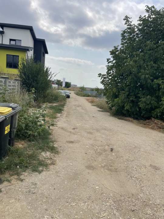 Pretabil DUPLEX 400 mp,curent,gaz,Sector 5,Prelungirea Ghencea