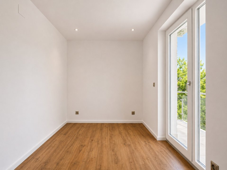 Vila tip duplex complet renovata 2026,  Sidney Residence Tunari