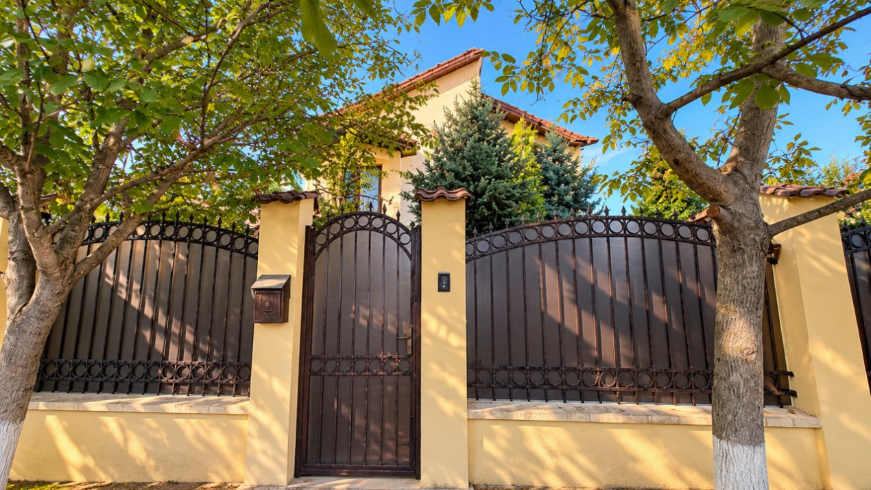 Vilă individuală Snagov | 377 mp utili | 6 dormitoare | Garaj 2 mașini