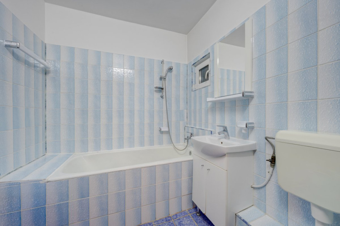 Apartament 2 camere | 1979 | Balcon spatios | Str. Baia Mare 2