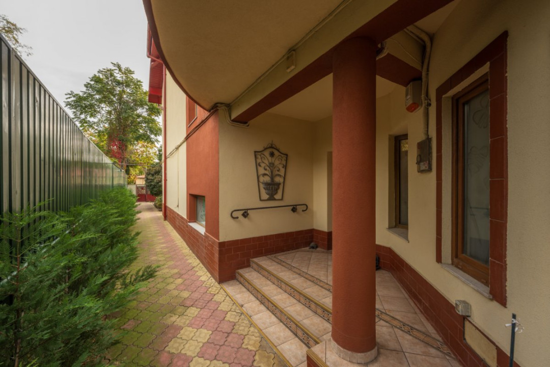 Casă individuală | Parcări | Grădină | Saună | Str. Căpitan Octav Cocărăscu
