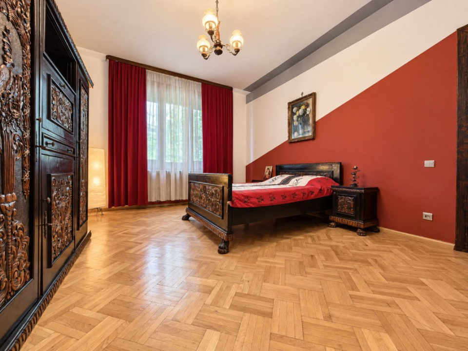 APARTAMENT 3 Camere + Anexa | 188 mp și CURTE 122mp Domenii la 10m de Metrou 
