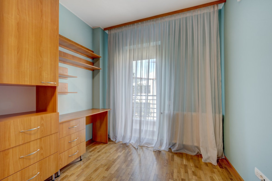 SISESTI, DUPLEX 3 CAMERE 78 MP, ETAJ 2+3, LOC PARCARE SUBTERAN, LA CHEIE!