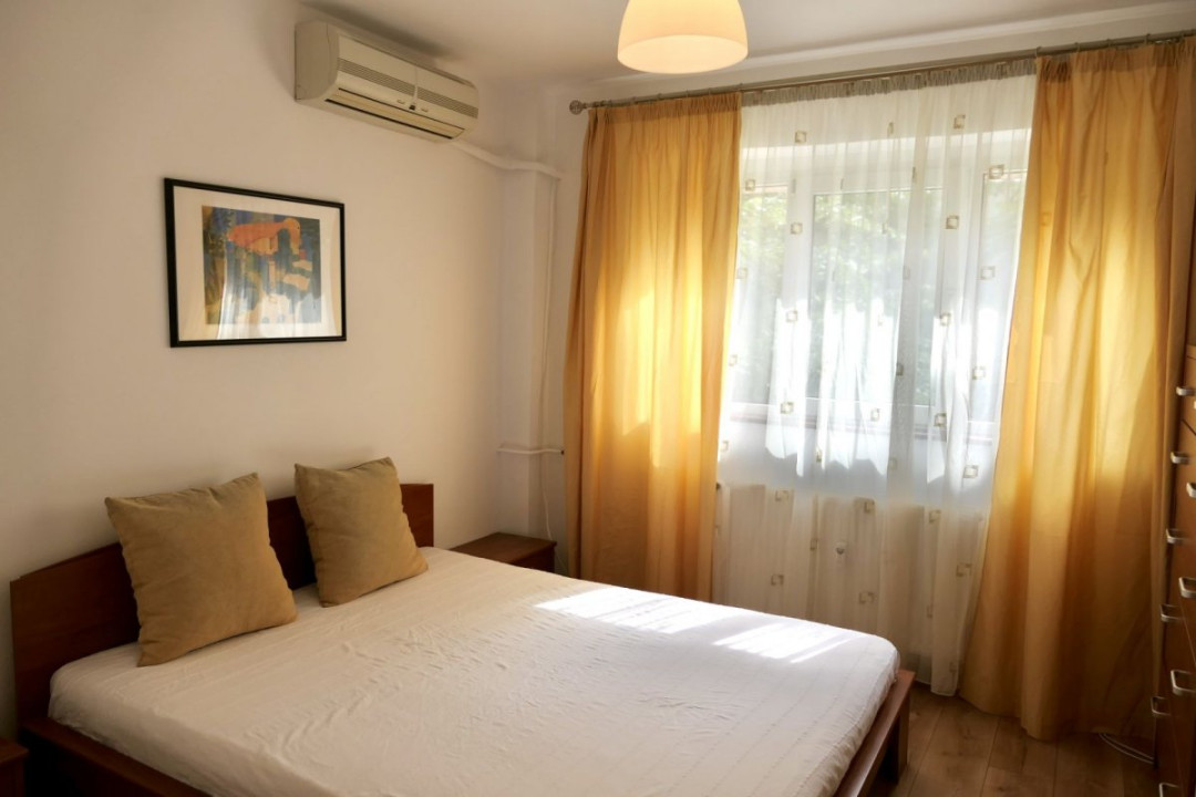 Apartamentul dintre parcuri