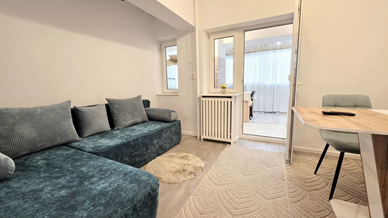Eleganta urbana la Piata Unirii. O adresa, doua experiente de locuire