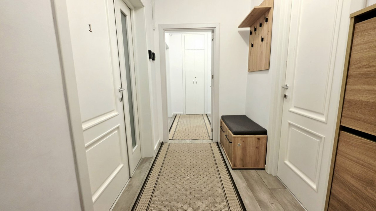 Eleganta urbana la Piata Unirii. O adresa, doua experiente de locuire