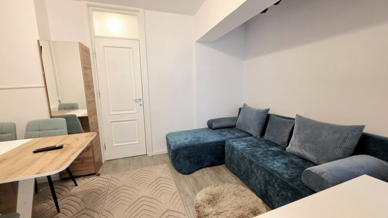 Eleganta urbana la Piata Unirii. O adresa, doua experiente de locuire