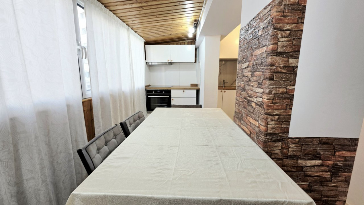Eleganta urbana la Piata Unirii. O adresa, doua experiente de locuire