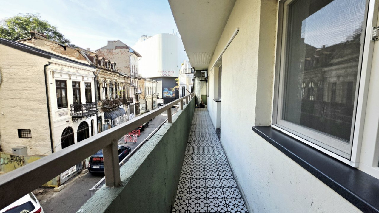 Eleganta urbana la Piata Unirii. O adresa, doua experiente de locuire