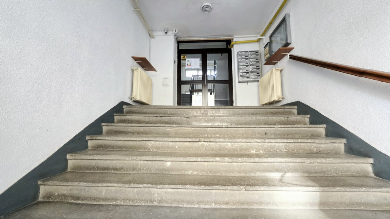 Eleganta urbana la Piata Unirii. O adresa, doua experiente de locuire