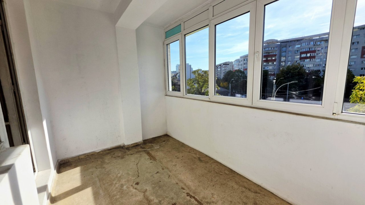 Ion Mihalache 38. 3 camere decomandat. La doi pasi de piata Victoriei