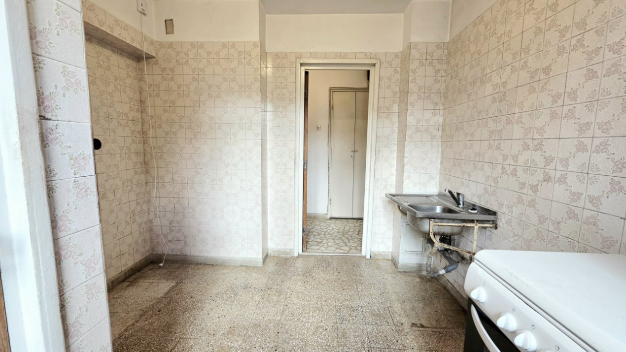 Ion Mihalache 38. 3 camere decomandat. La doi pasi de piata Victoriei