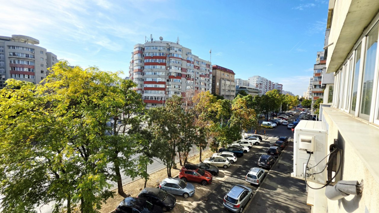 Ion Mihalache 38. 3 camere decomandat. La doi pasi de piata Victoriei