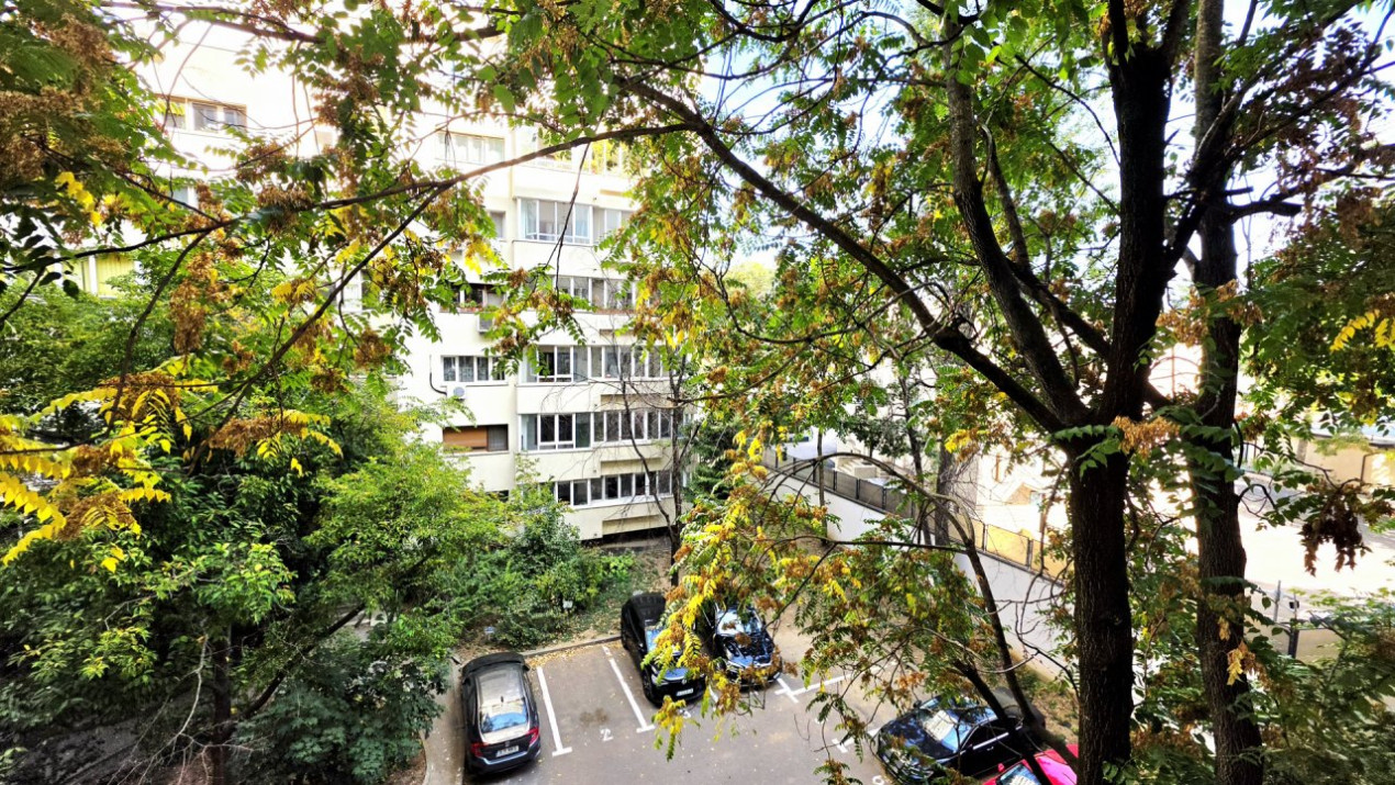 Ion Mihalache 38. 3 camere decomandat. La doi pasi de piata Victoriei