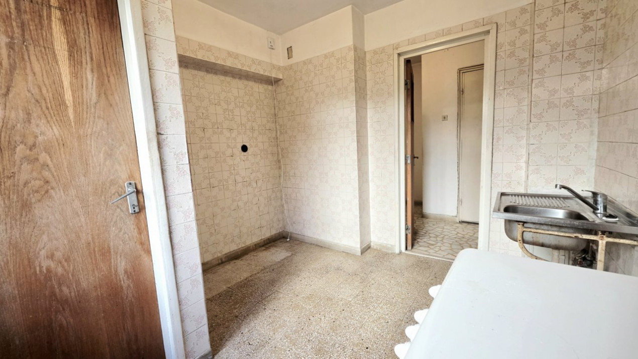 Ion Mihalache 38. 3 camere decomandat. La doi pasi de piata Victoriei