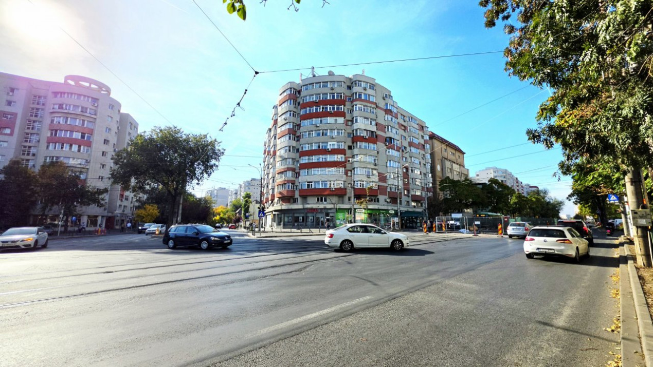 Ion Mihalache 38. 3 camere decomandat. La doi pasi de piata Victoriei