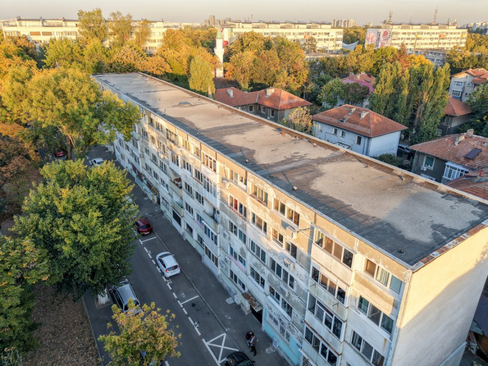 Eroii Revolutiei metrou, parc, gata de mutat, centrală proprie