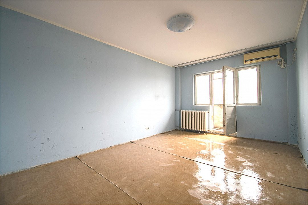 Crangasi-apartament 2 camere,decomandat,la 14 min de Metrou,an 1984