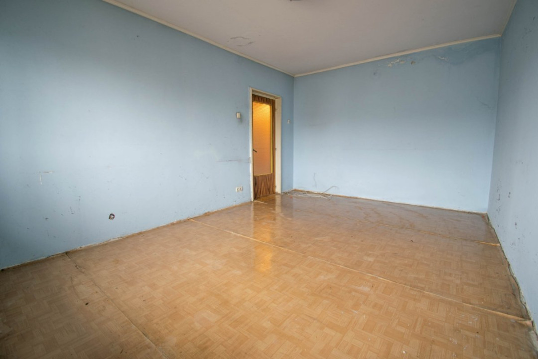 Crangasi-apartament 2 camere,decomandat,la 14 min de Metrou,an 1984