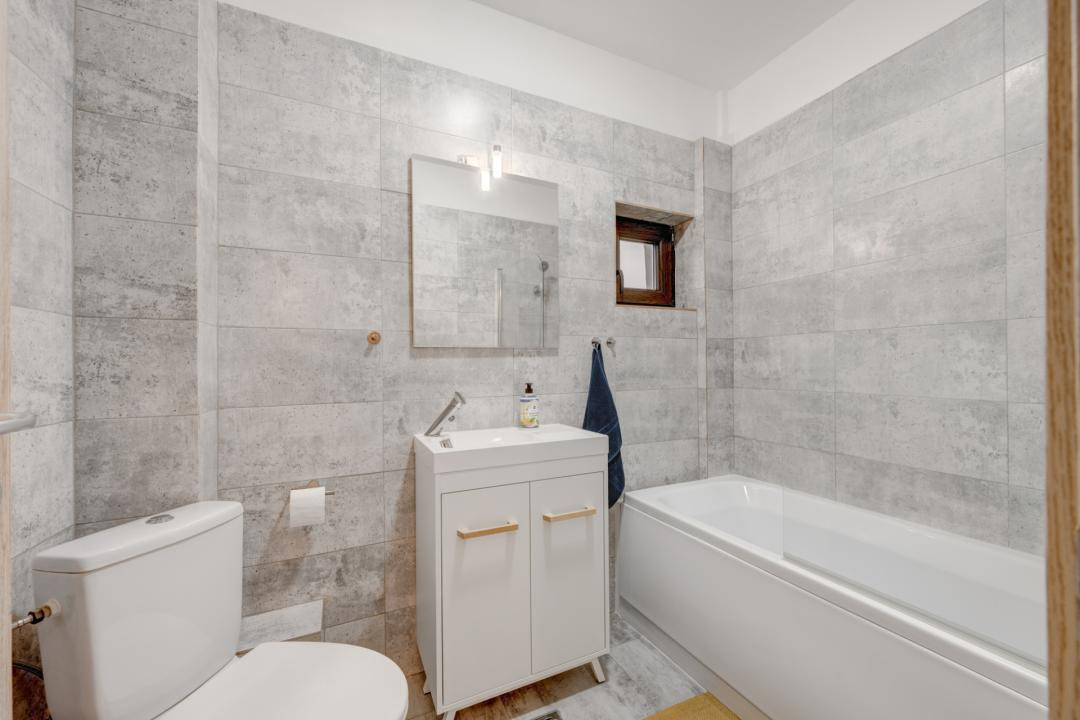Ai nevoie de mai mult spațiu? 77,85 mp, 3 camere, Gorjului