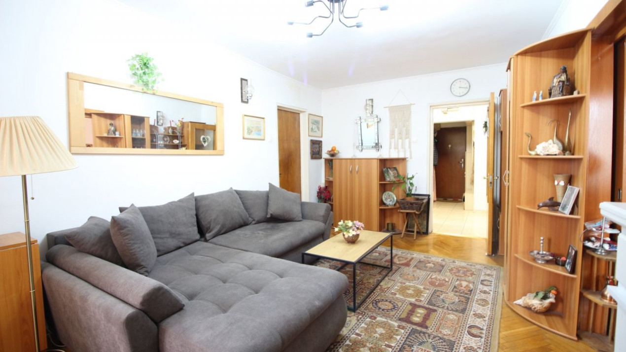 Lacul Tei- Gr. Moisil, apartament 4 camere, 97mp, bloc reabilitat, etaj 8/10