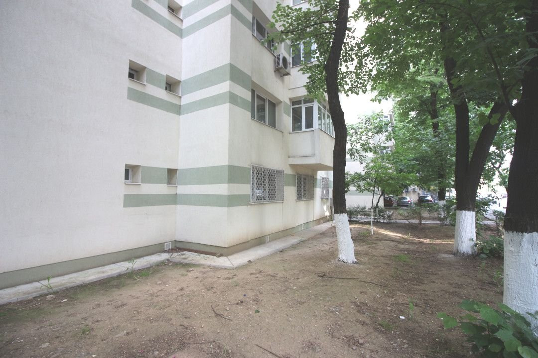 Lacul Tei- Gr. Moisil, apartament 4 camere, 97mp, bloc reabilitat, etaj 8/10