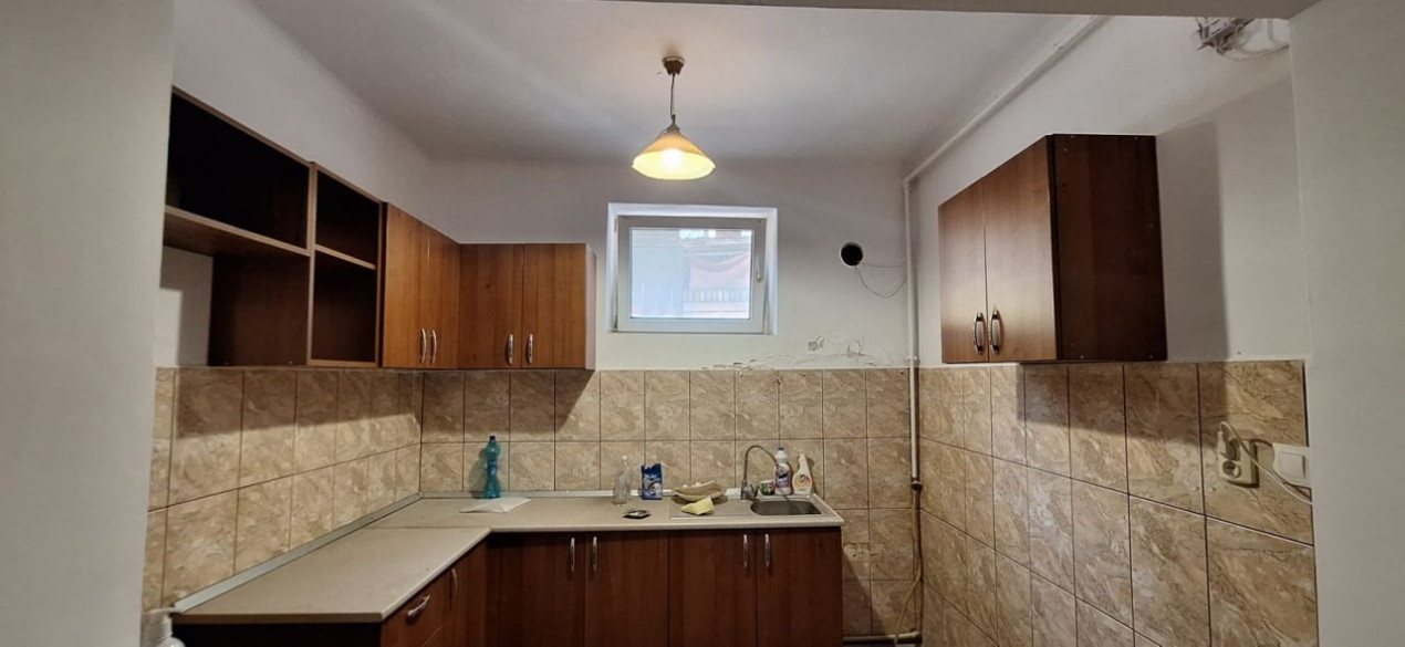 Apartament 2 cam ULTRACENTRAL Popa Soare + Magazie&beci 74mp