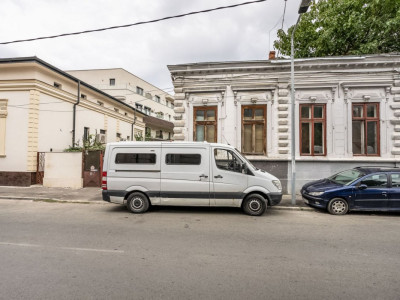 Unirii Marasesti Ienachita Vacarescu teren 600mp si TREI cladiri