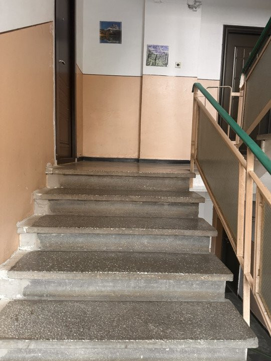 Vanzare apartament cu 3 camere ,Drumul Taberei